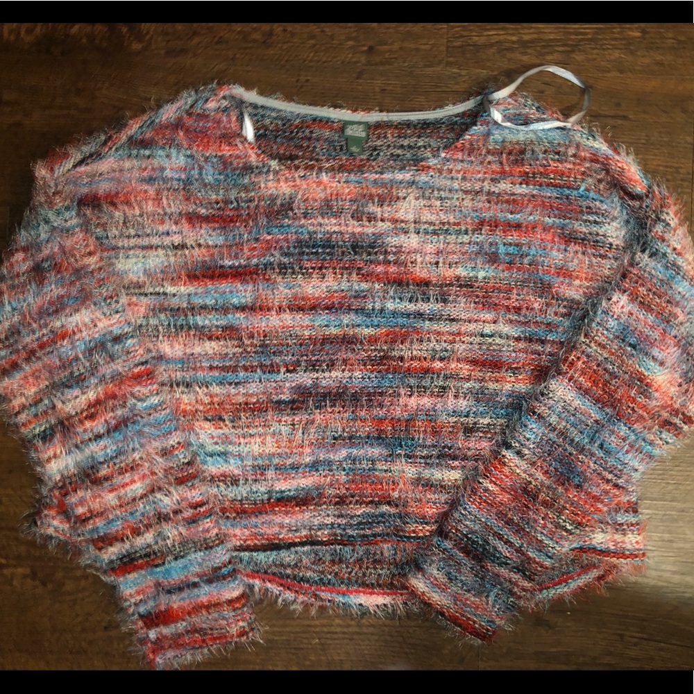 Fuzzy Cropped Sweater